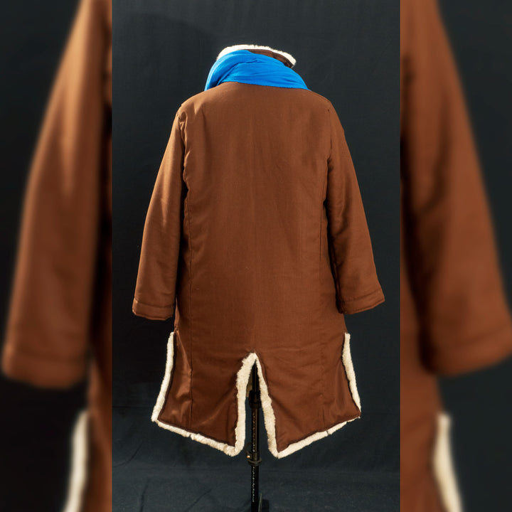Caleb Widogast Level 1 fur coat from Critical Role's Campaign 2, great for cosplay or winter! Comes in clean or weathered! Cotton weave and faux long haired fur lining.