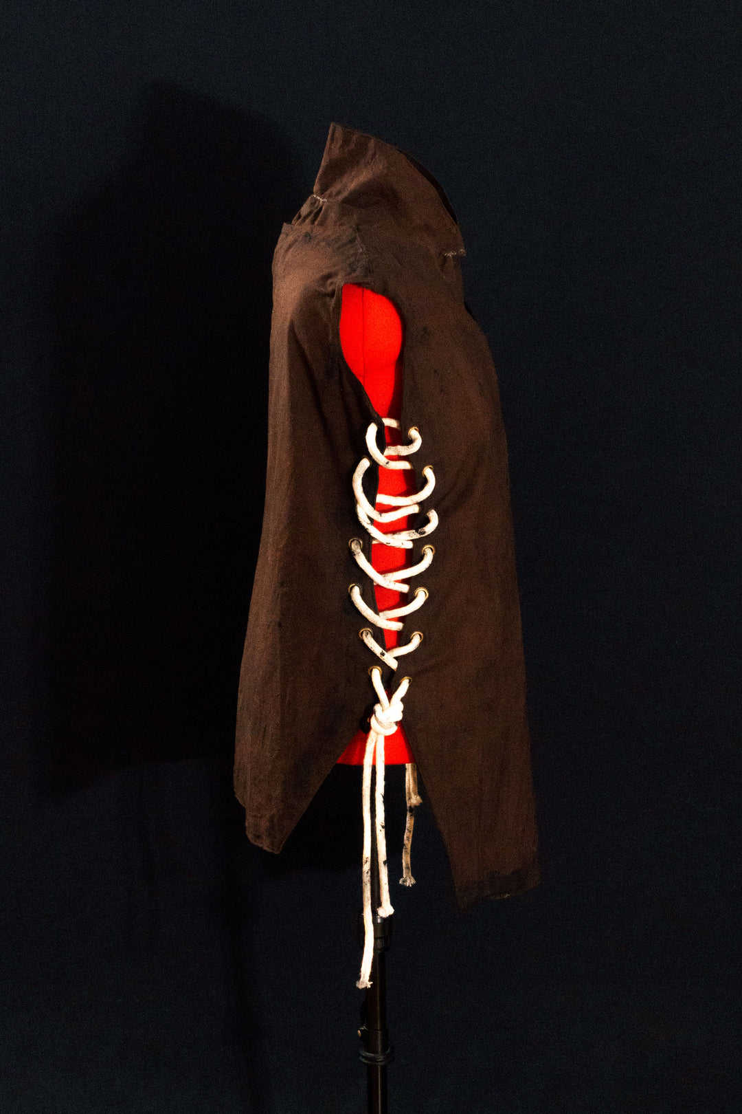 Caleb Widogast' Level 1 Undercoat from Critical Role Campaign 2! Made with demi-natte cotton canvas that has a separate neck piece. Comes either clean or weathered, good for cosplay or LARP!