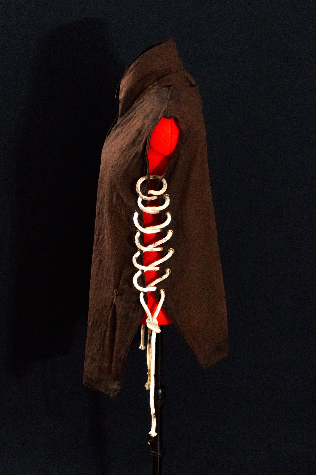 Caleb Widogast' Level 1 Undercoat from Critical Role Campaign 2! Made with demi-natte cotton canvas that has a separate neck piece. Comes either clean or weathered, good for cosplay or LARP!