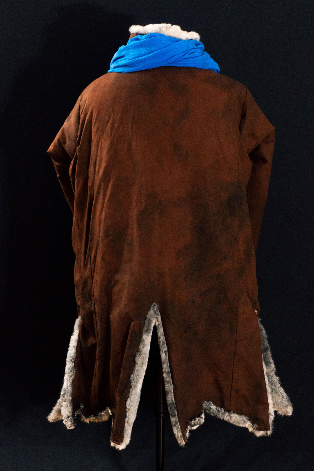 Full set of Caleb Widogast' Cosplay from Critical Role Campaign 1! Includes the level 1: Fur Coat, Scarf, Undercoat, Bandages with the Spell book Holster being an option! Either all clean or weathered.