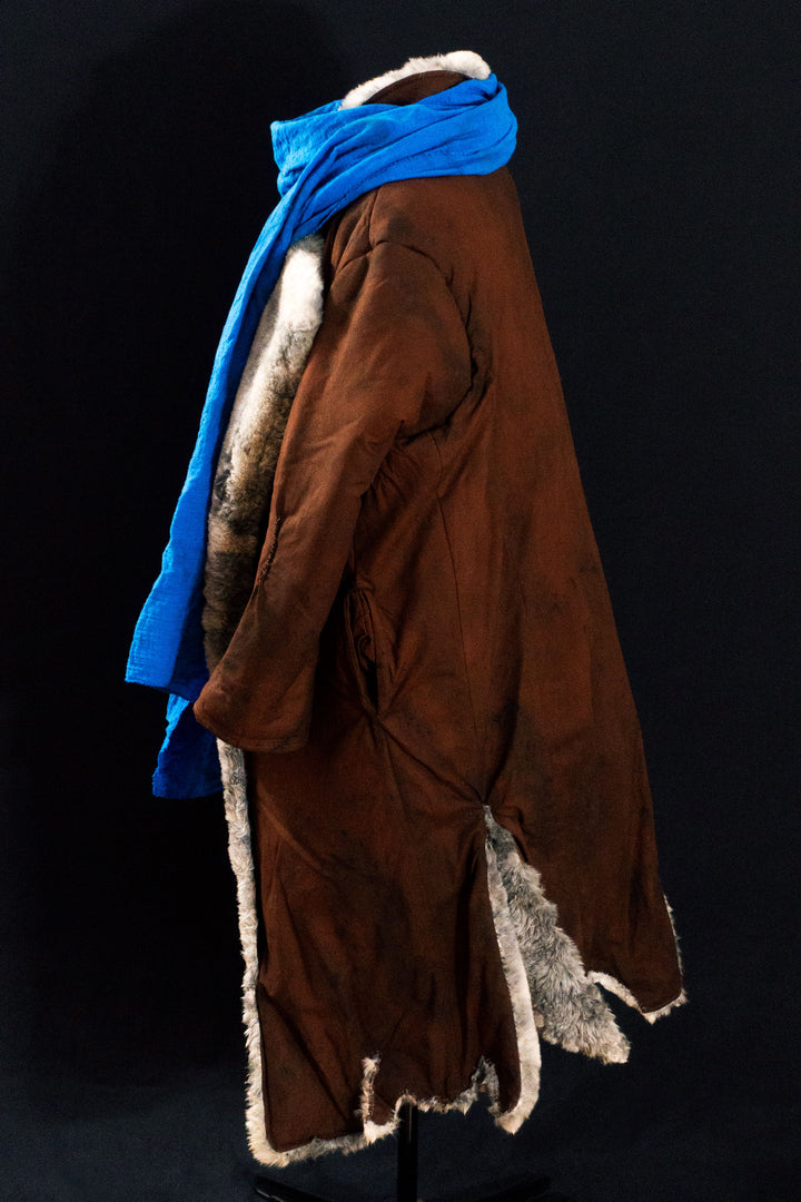 Full set of Caleb Widogast' Cosplay from Critical Role Campaign 1! Includes the level 1: Fur Coat, Scarf, Undercoat, Bandages with the Spell book Holster being an option! Either all clean or weathered.