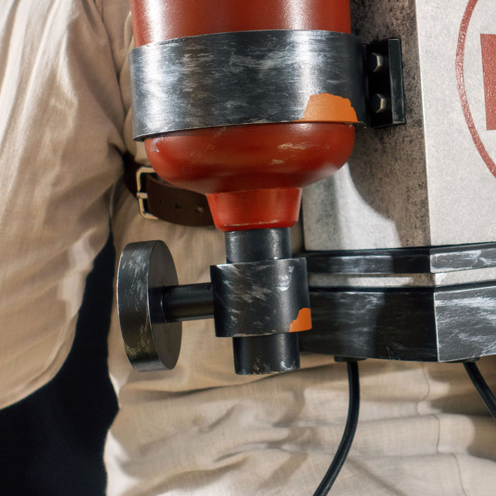 A TF2 Medic Backpack cosplay prop with a metal paint job! BATTLE MEDICS GO!