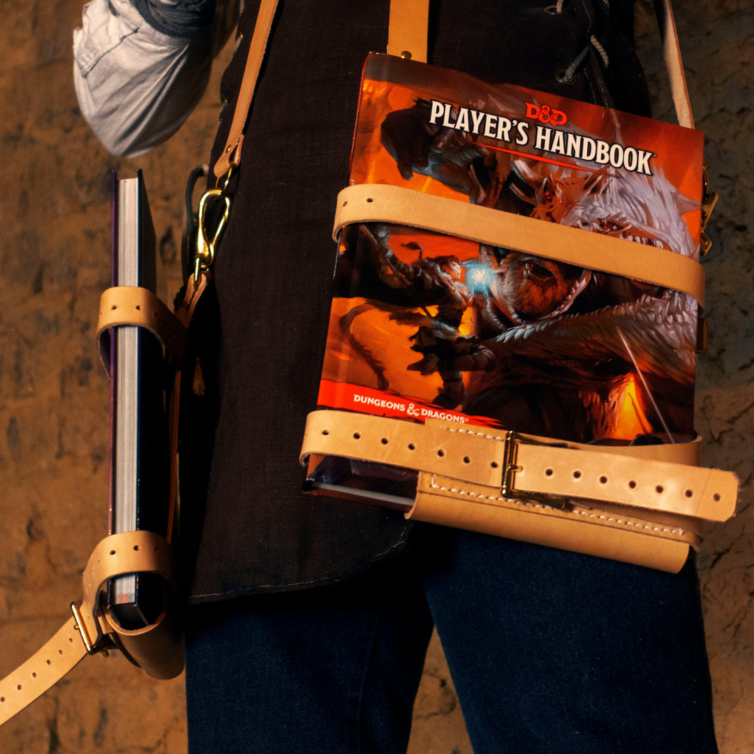 Caleb Widogast Leather Spellbook Holsters Critical Role's Campaign 2, great for cosplay or frolicking with your sketchbook! Comes in any colour you want. Vegetable leather and hand sewn.